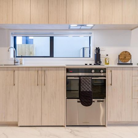 Chic Studio In The Heart Of クライストチャーチ エクステリア 写真